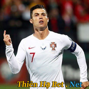 Ronaldo-lap-Poker-1